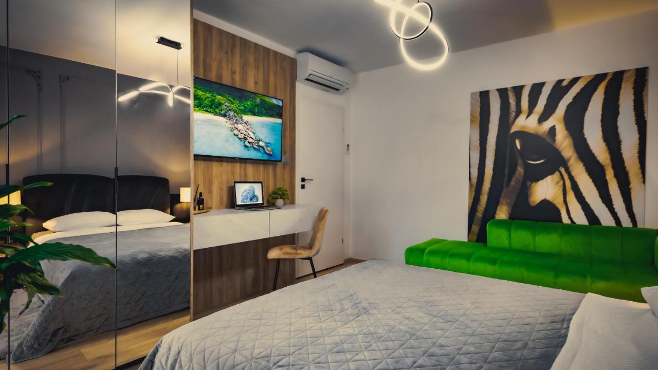 Central Luxury Home Тимишоара Экстерьер фото